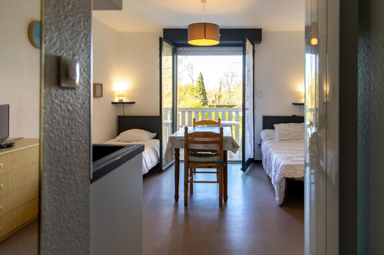 Appartement T1 A 300M Des Thermes De Barbotan Bagian luar foto