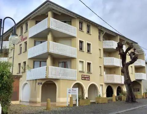 Appartement T1 A 300M Des Thermes De Barbotan Bagian luar foto